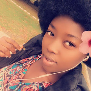 Meet your Posher, Esther